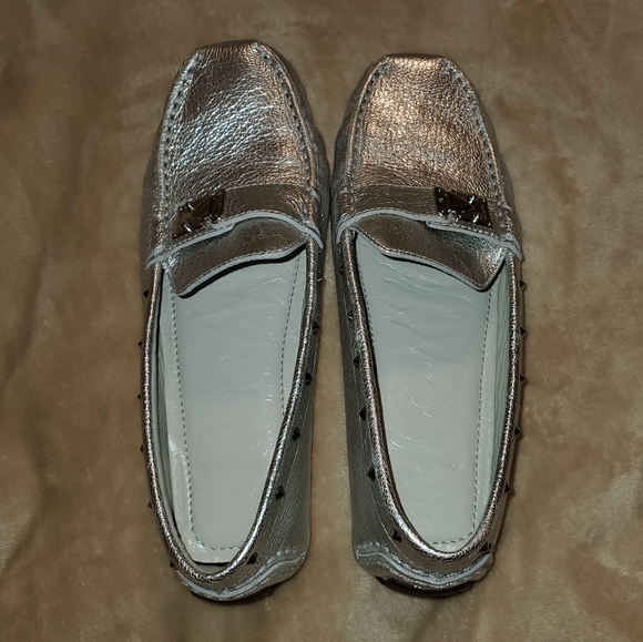 AUTHENTIC Louis Vuitton Silver Studded Driving Loafers EU37.5 PERFECT CONDITION - Picture 14 of 16